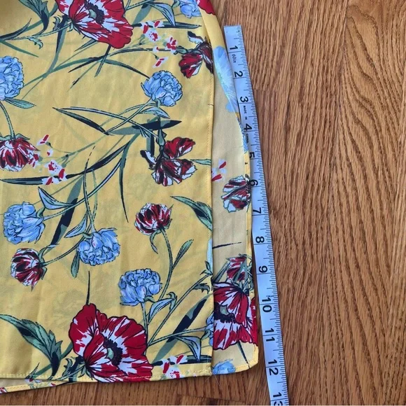 Maison Jules Women's Size Medium Dress V neck button down yellow floral - Picture 2 of 7
